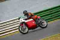 Vintage-motorcycle-club;eventdigitalimages;mallory-park;mallory-park-trackday-photographs;no-limits-trackdays;peter-wileman-photography;trackday-digital-images;trackday-photos;vmcc-festival-1000-bikes-photographs